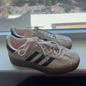 Adidas originals Gazelle Bold Women’s Sneakers - core black/ wonder quartz